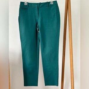 WHBM Slim Ankle Pant. Green. Size 4R.